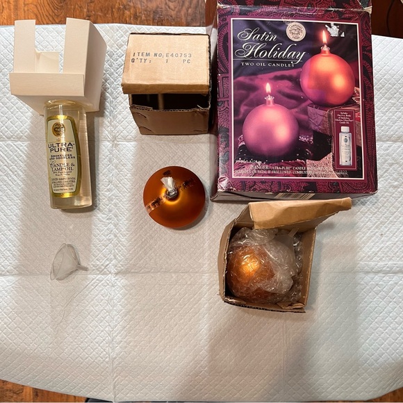 Chrismas Oil Lamp Glass Ornaments Bronze Set Of 2 W/wicks,Lamp Oil, Funnel,bulbs - Picture 1 of 11